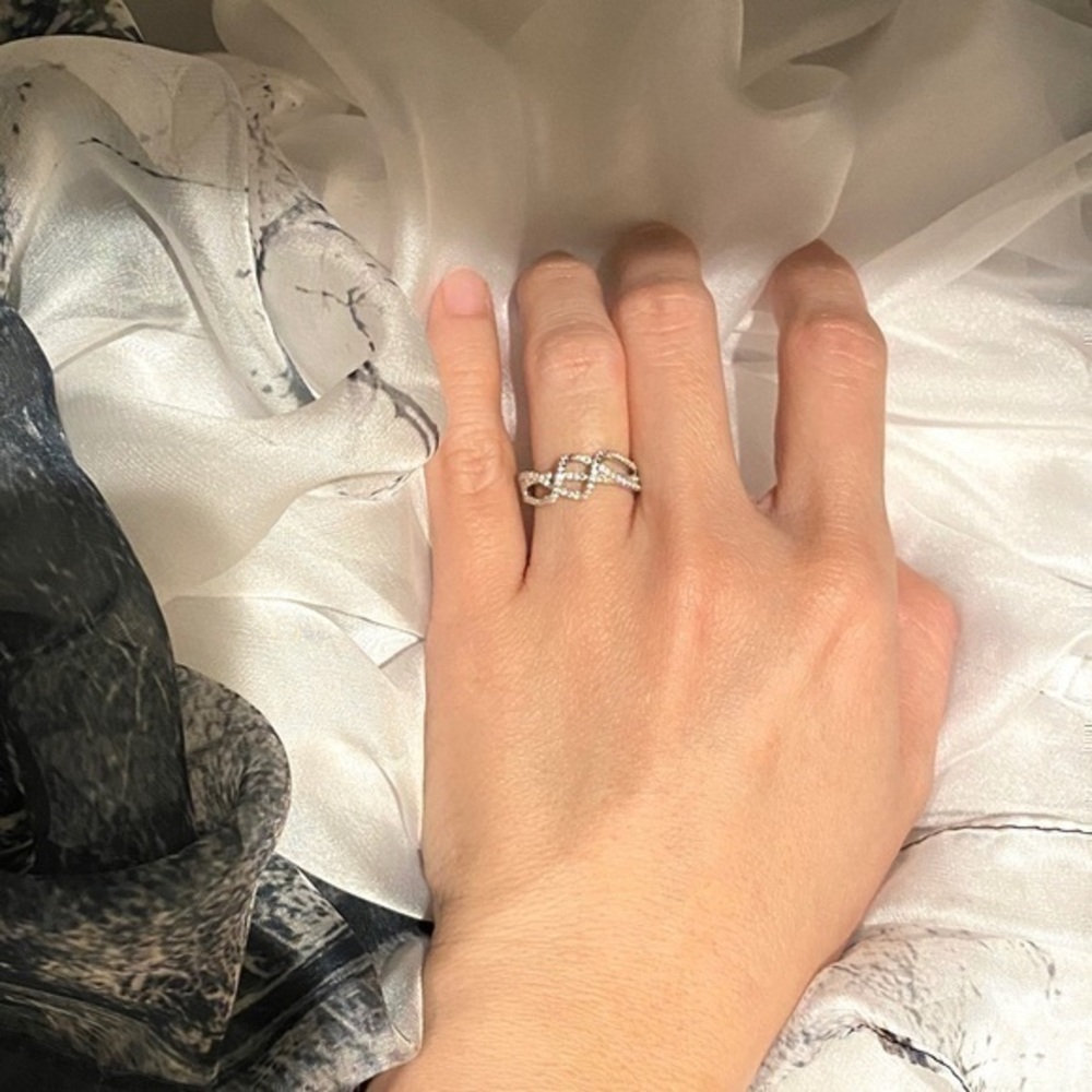 925 Sterling Silver Twisted CZ Ring